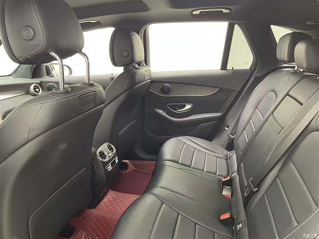 Mercedes-Benz GLC, 2018 16