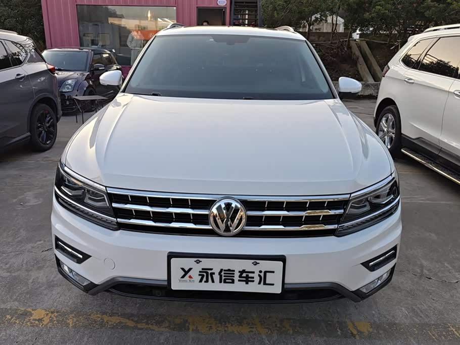 Volkswagen Tiguan L