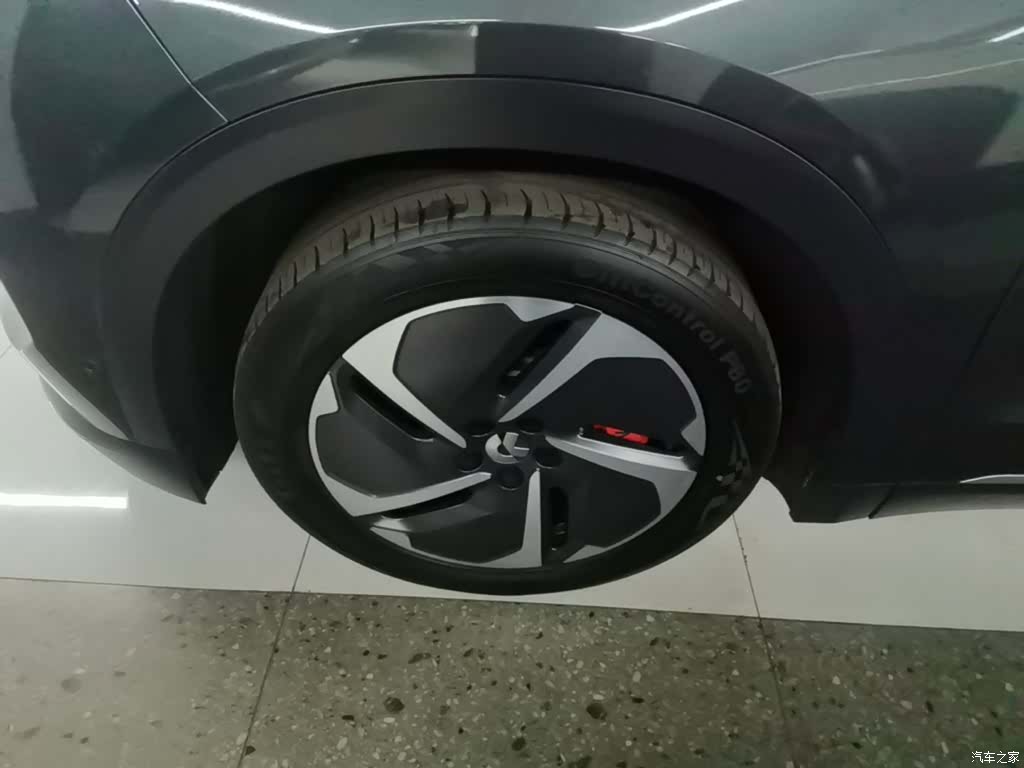 NIO ES8, 2023 23
