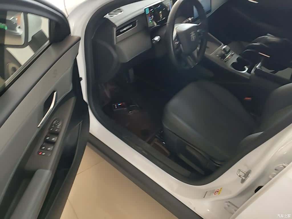 BYD Qin, 2025 16