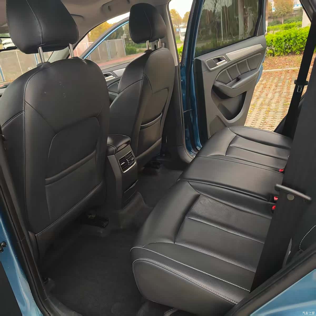 Roewe RX5, 2017 9