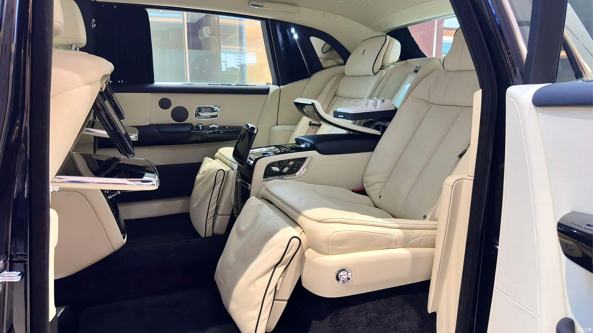 Rolls-Royce Phantom, 2019 20