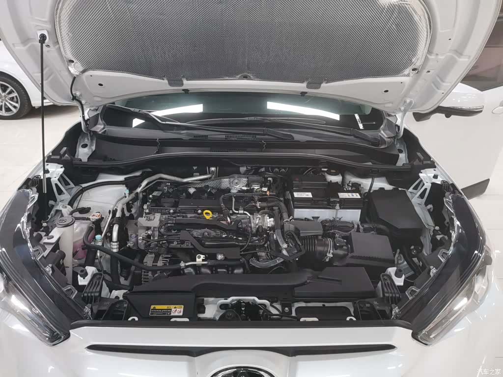 Toyota Frontlander, 2023 16