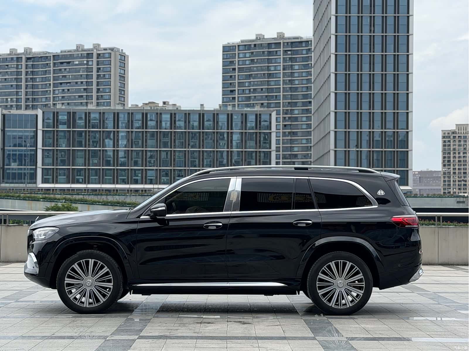 Maybach GLS, 2022 7