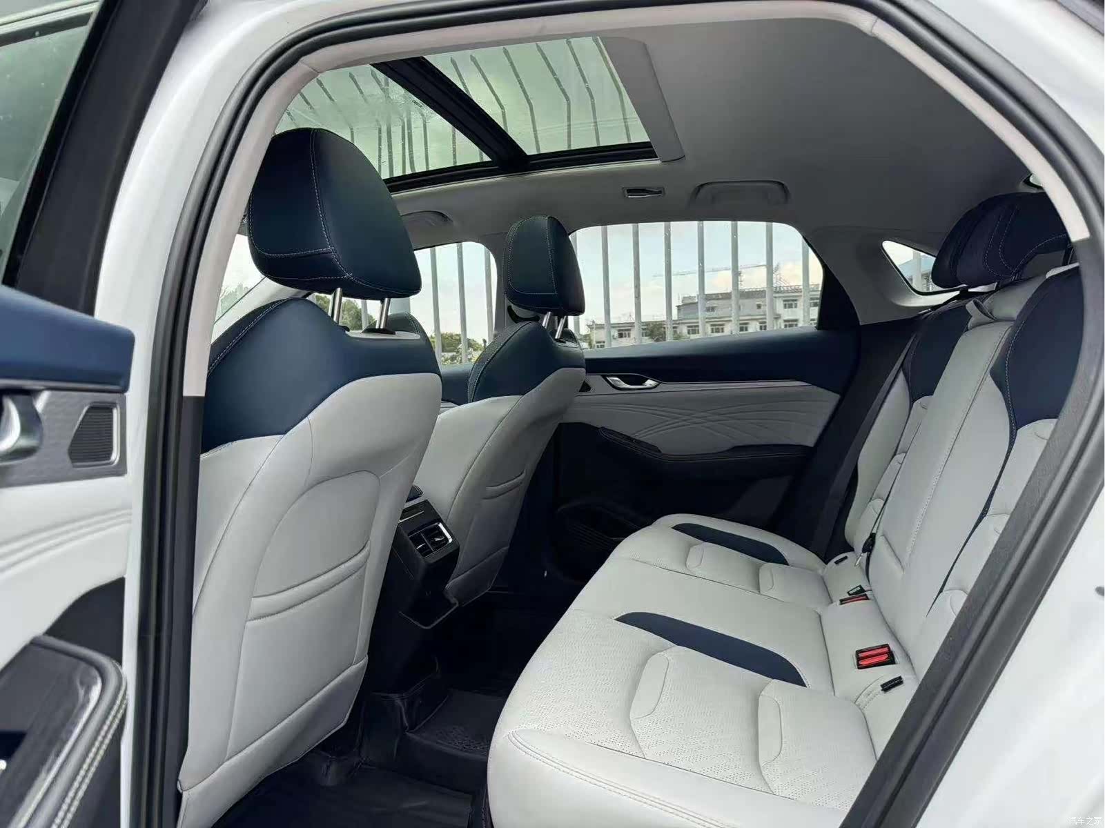 Geely Preface, 2022 10