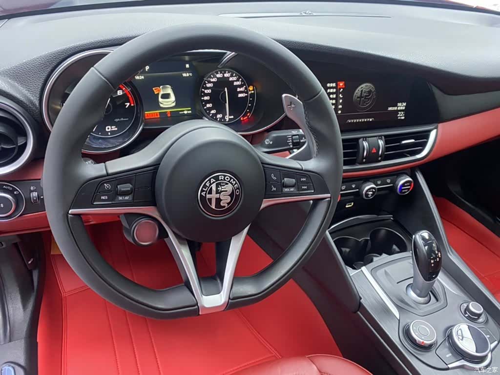 Alfa Romeo Giulia, 2018 13