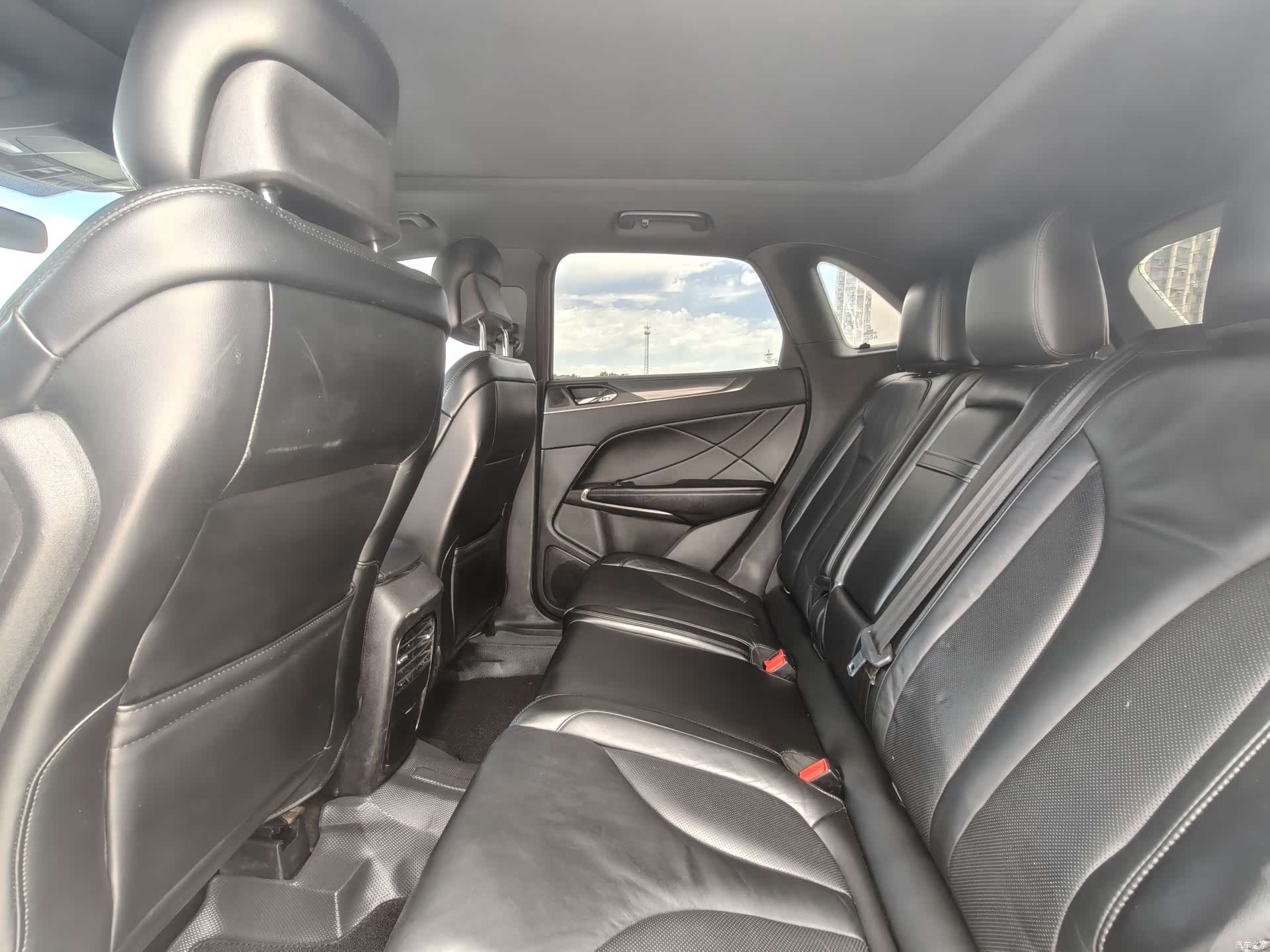 Lincoln MKC, 2016 6