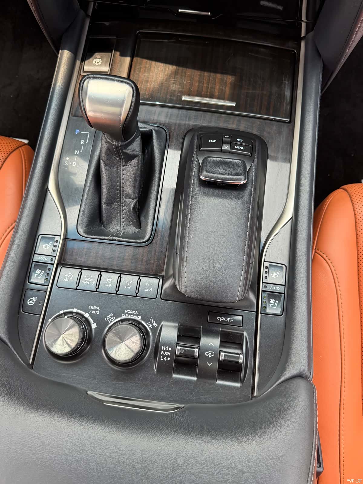 Lexus LX, 2018 10
