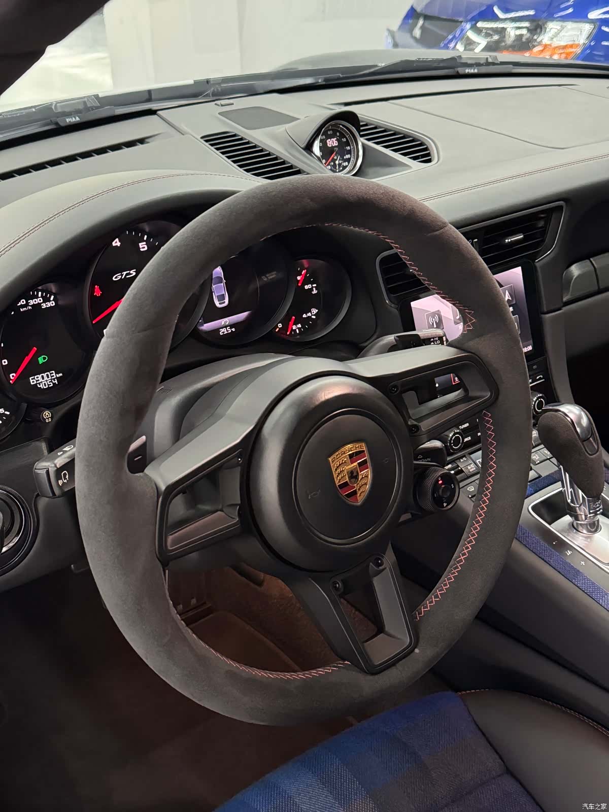 Porsche 911, 2018 16