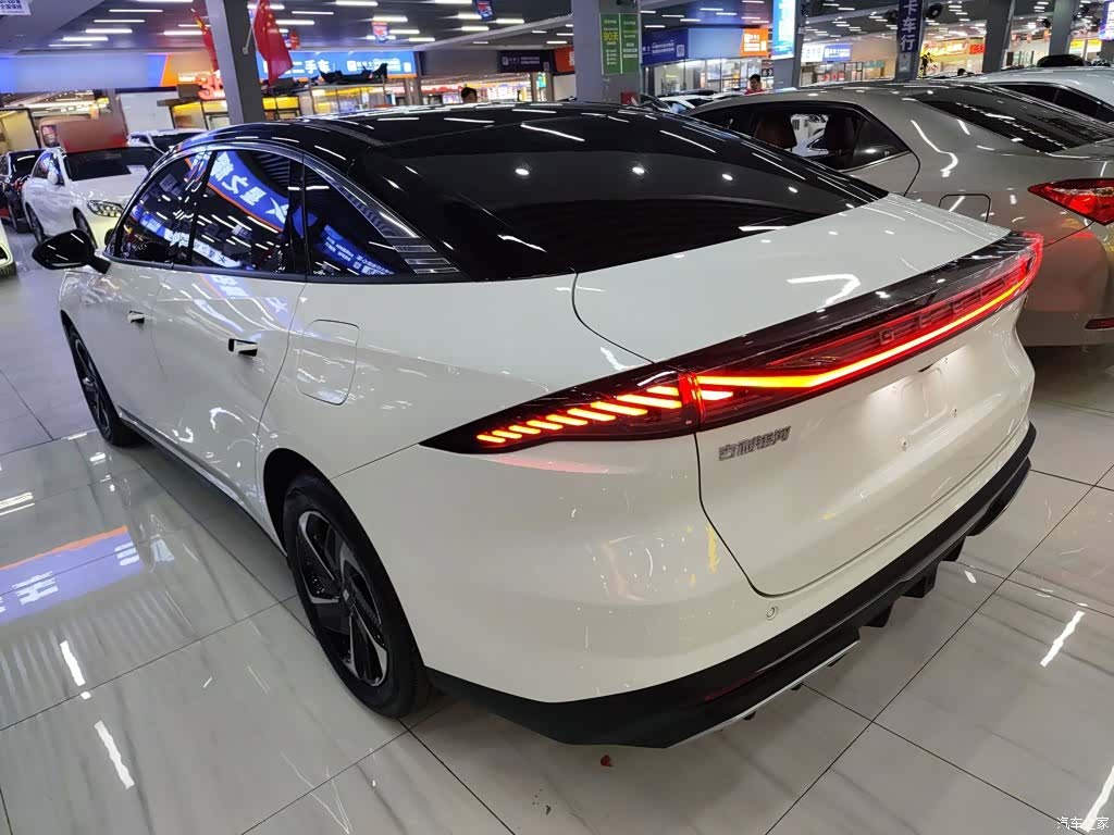 Geely Galaxy L6, 2024 23