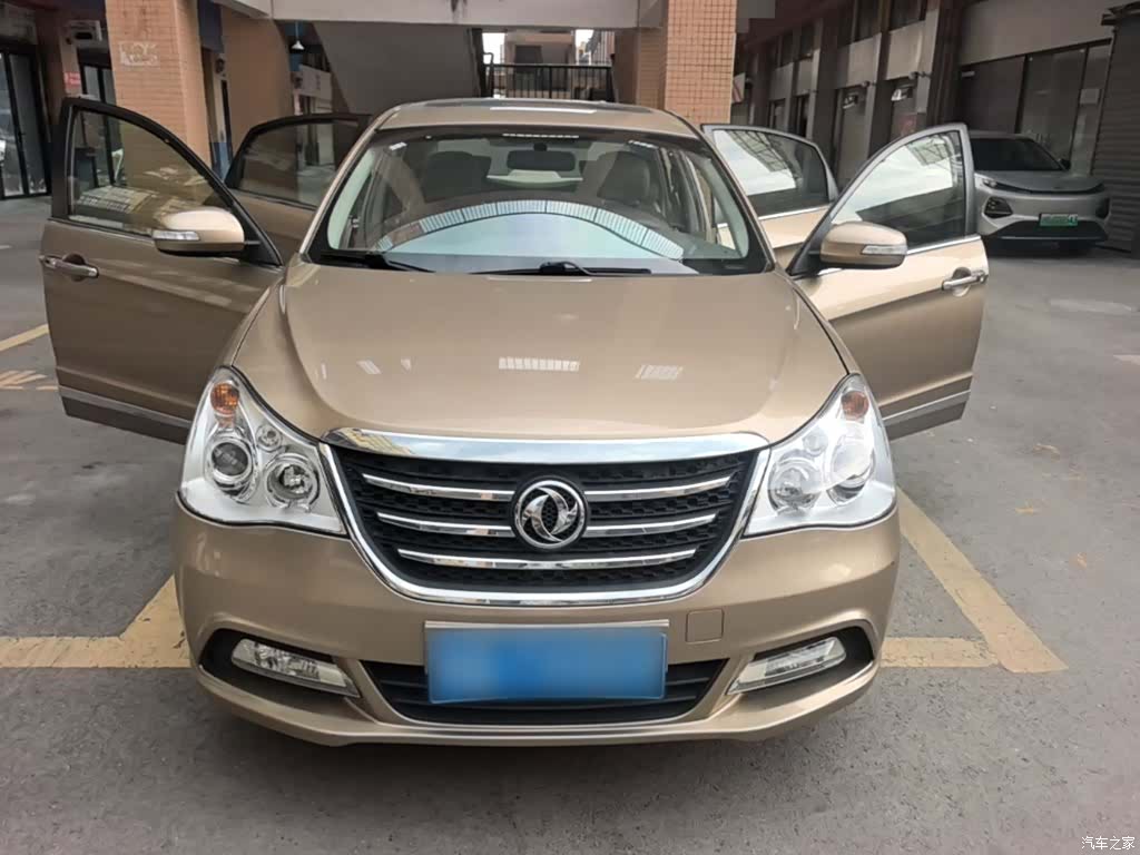 DongFeng A60, 2015 3