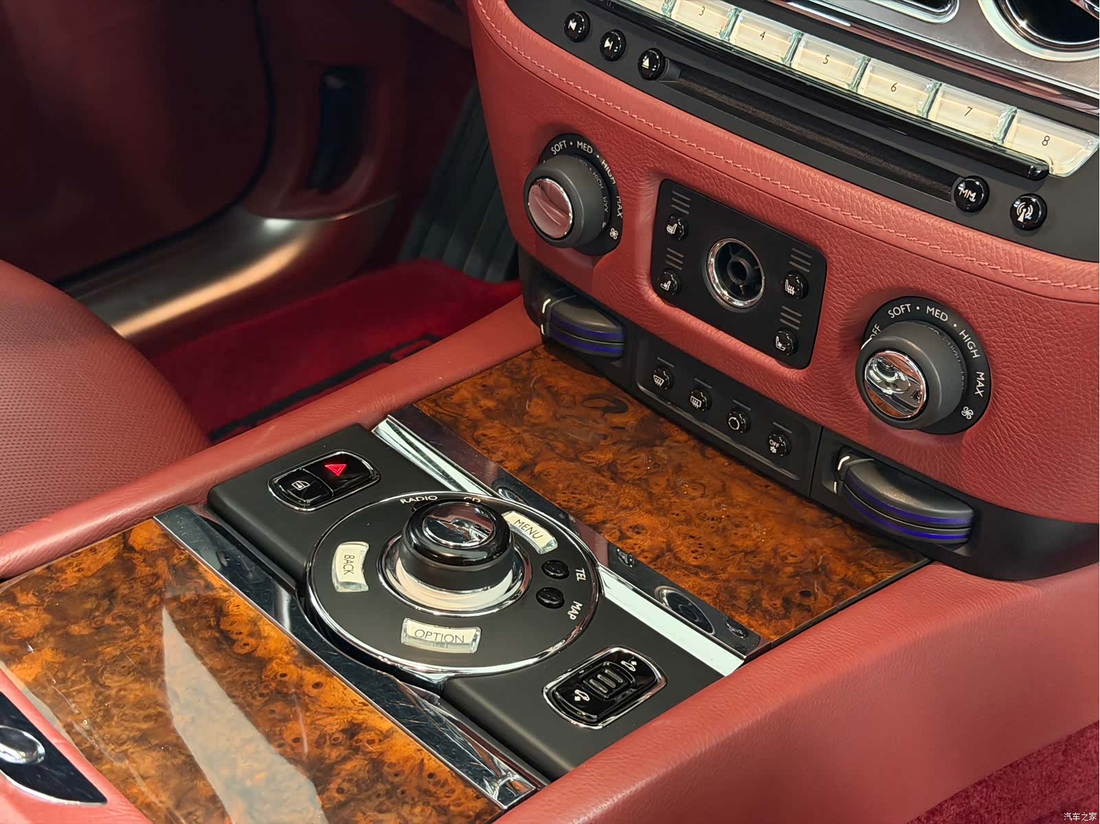 Rolls-Royce Ghost, 2013 7