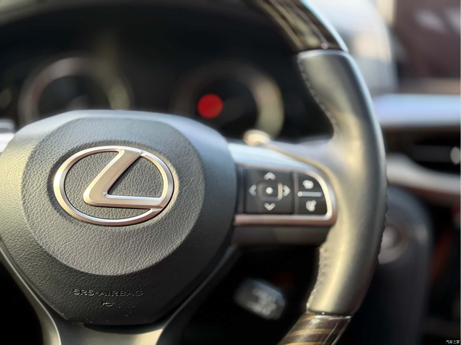 Lexus LX, 2019 22