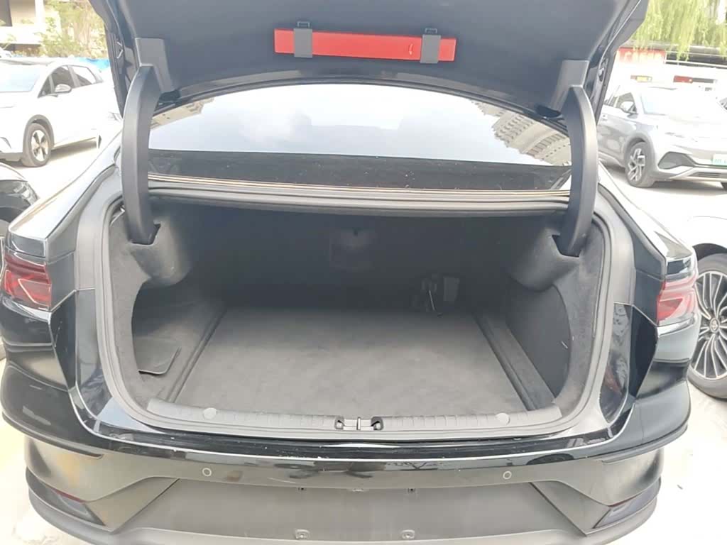 BYD Han, 2022 15