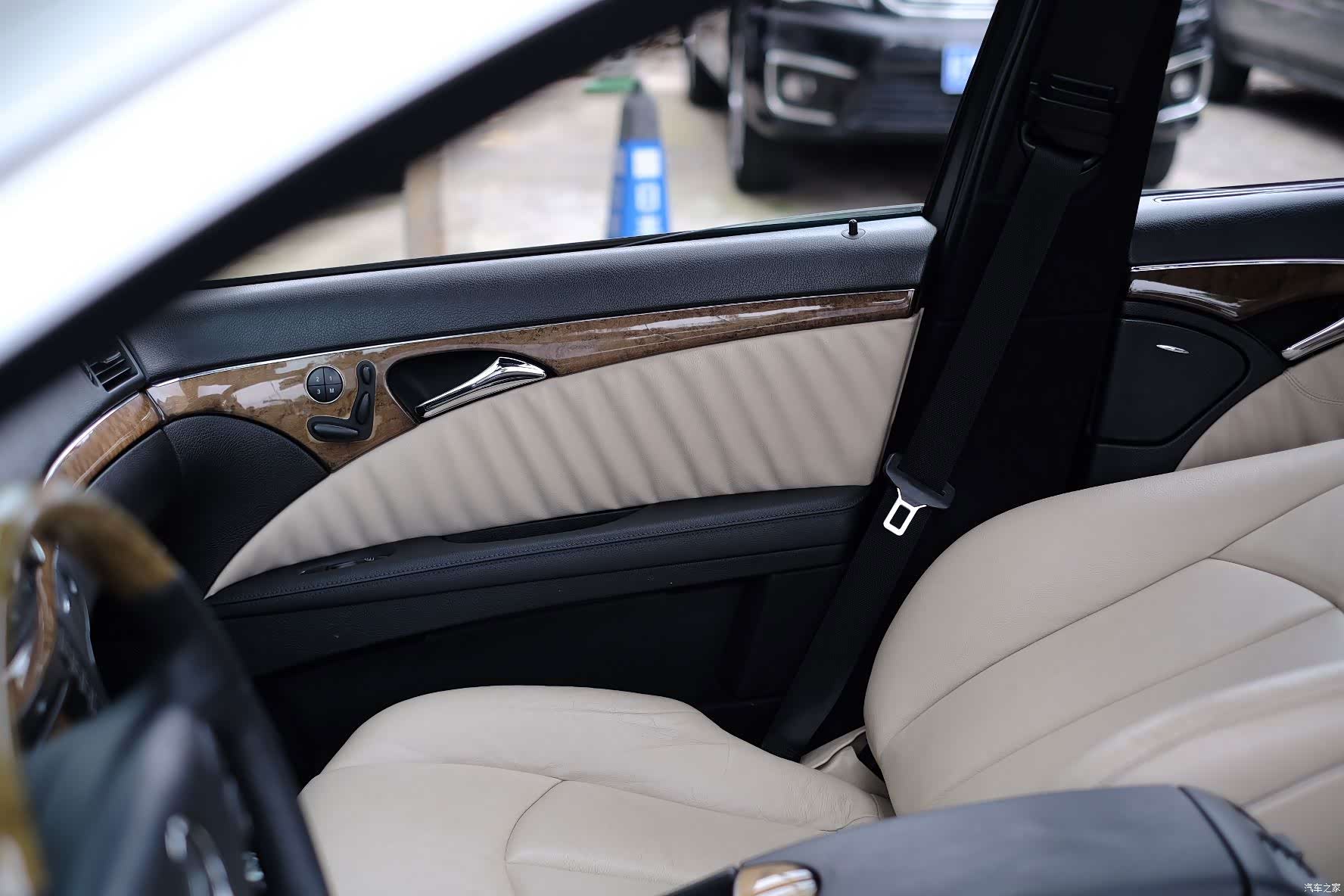 Mercedes-Benz E-Class, 2009 50