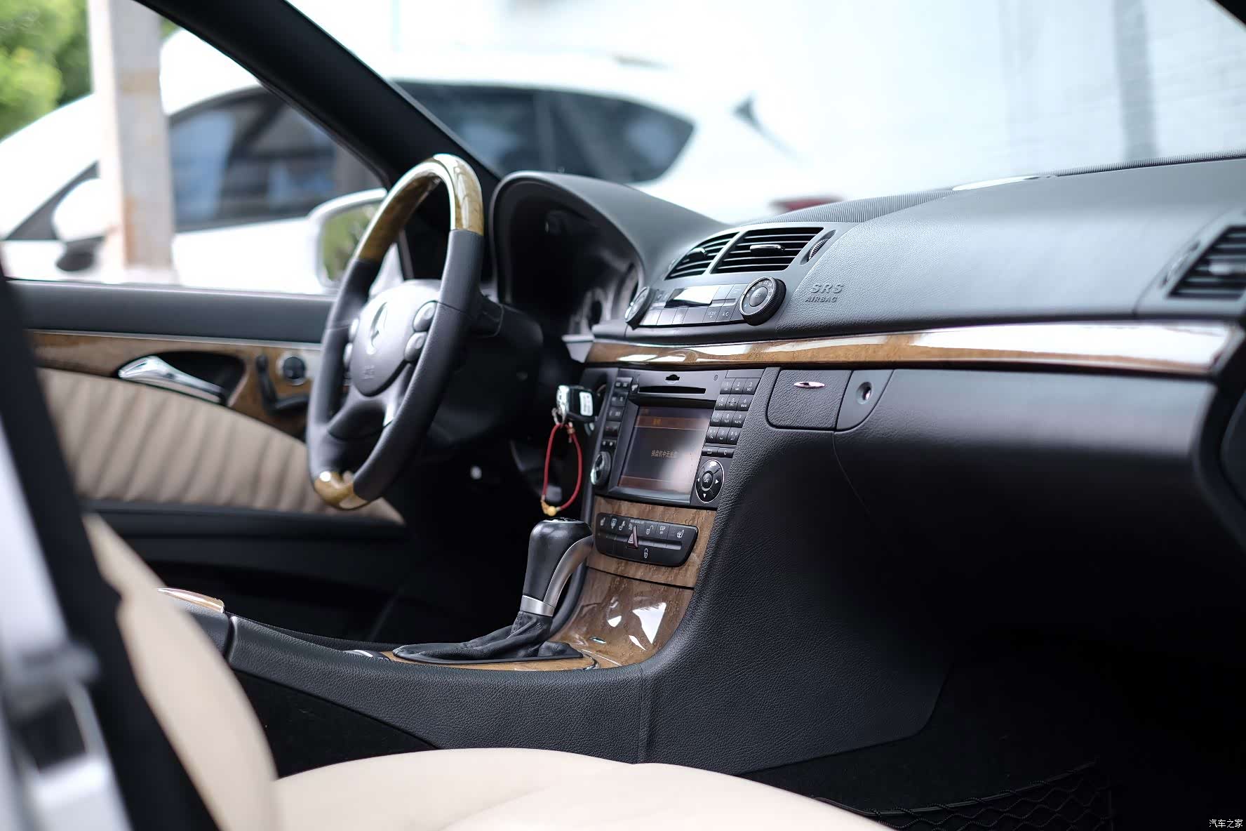 Mercedes-Benz E-Class, 2009 55