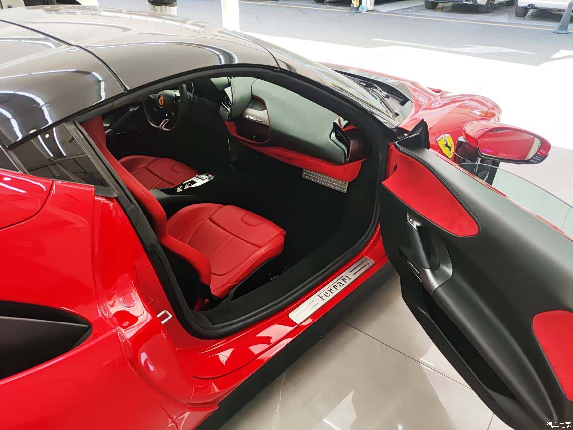 Ferrari SF90, 2023 8