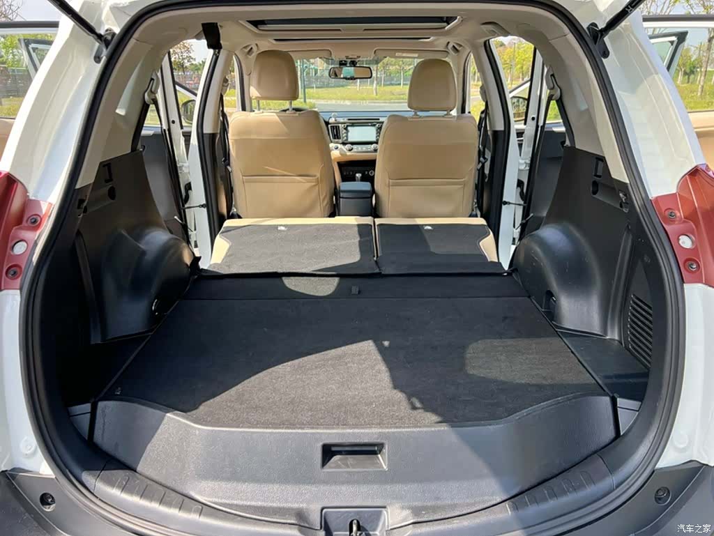 Toyota RAV4, 2014 2