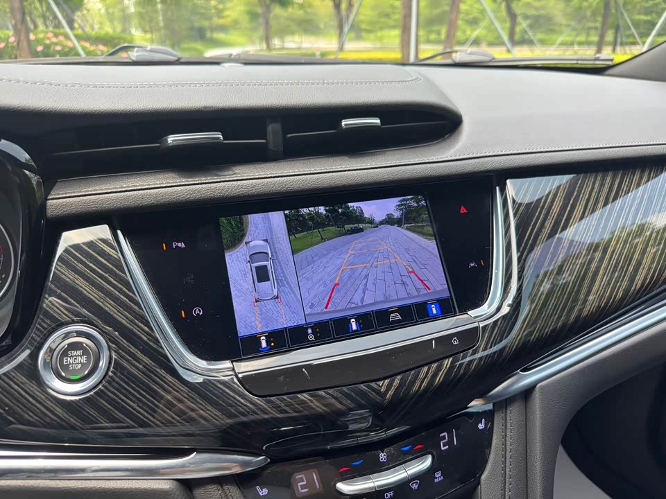 Cadillac XT6