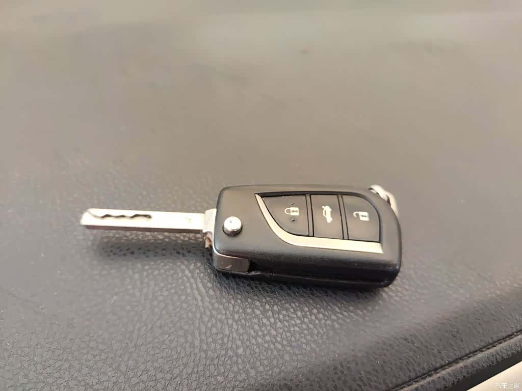 Toyota Corolla, 2015 14
