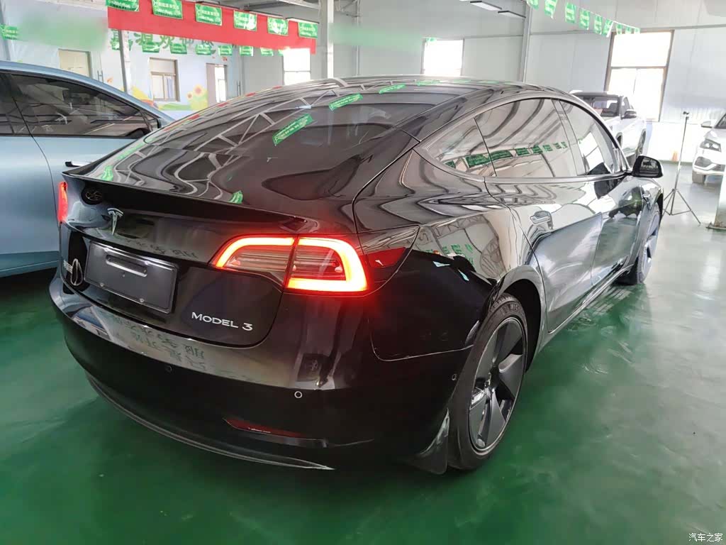 Tesla Model 3, 2023 все фото