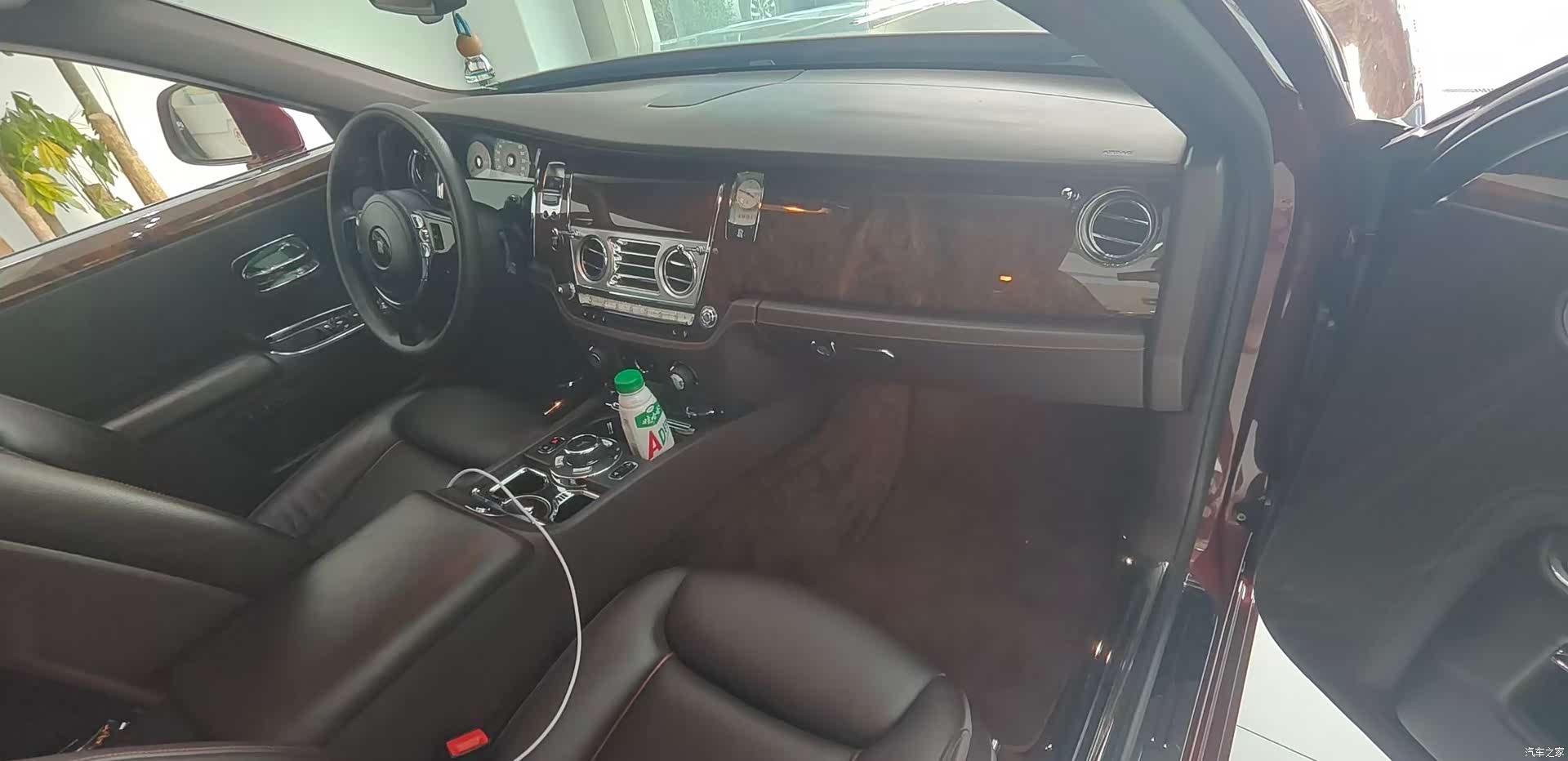 Rolls-Royce Ghost, 2017 2