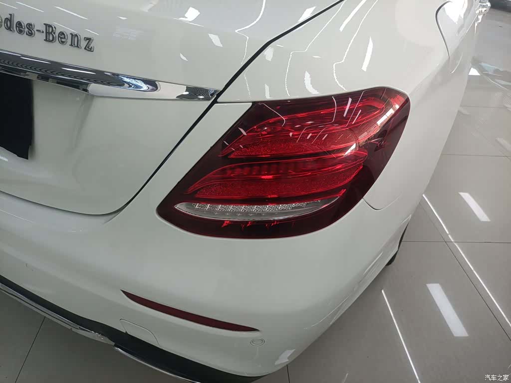 Mercedes-Benz E-Class, 2018 24
