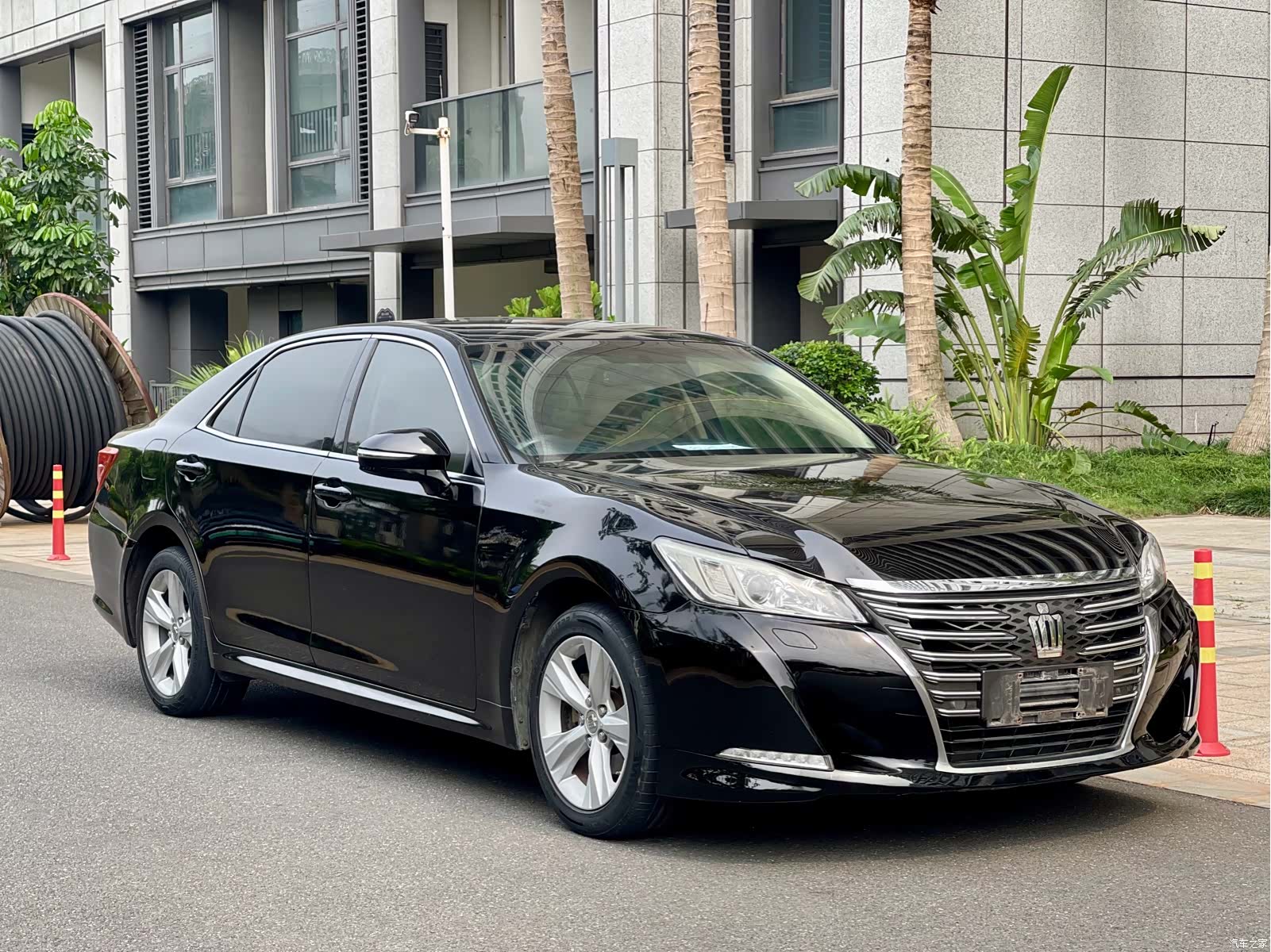 Toyota Crown, 2017 3