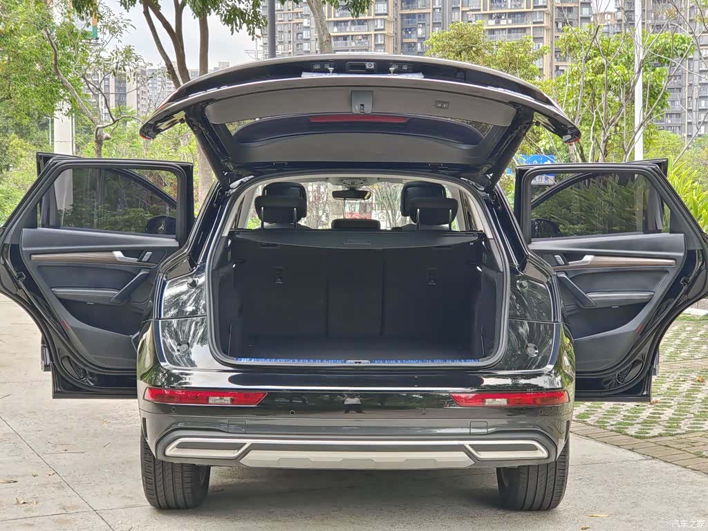 Audi Q5L, 2024 9