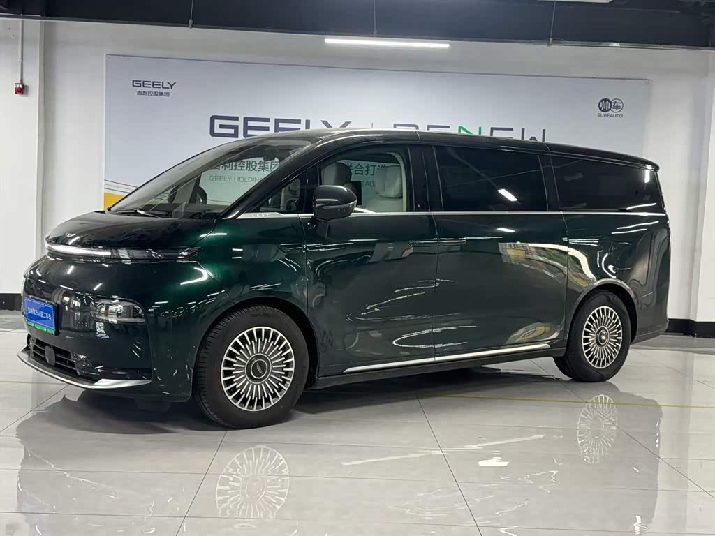 Geely L380