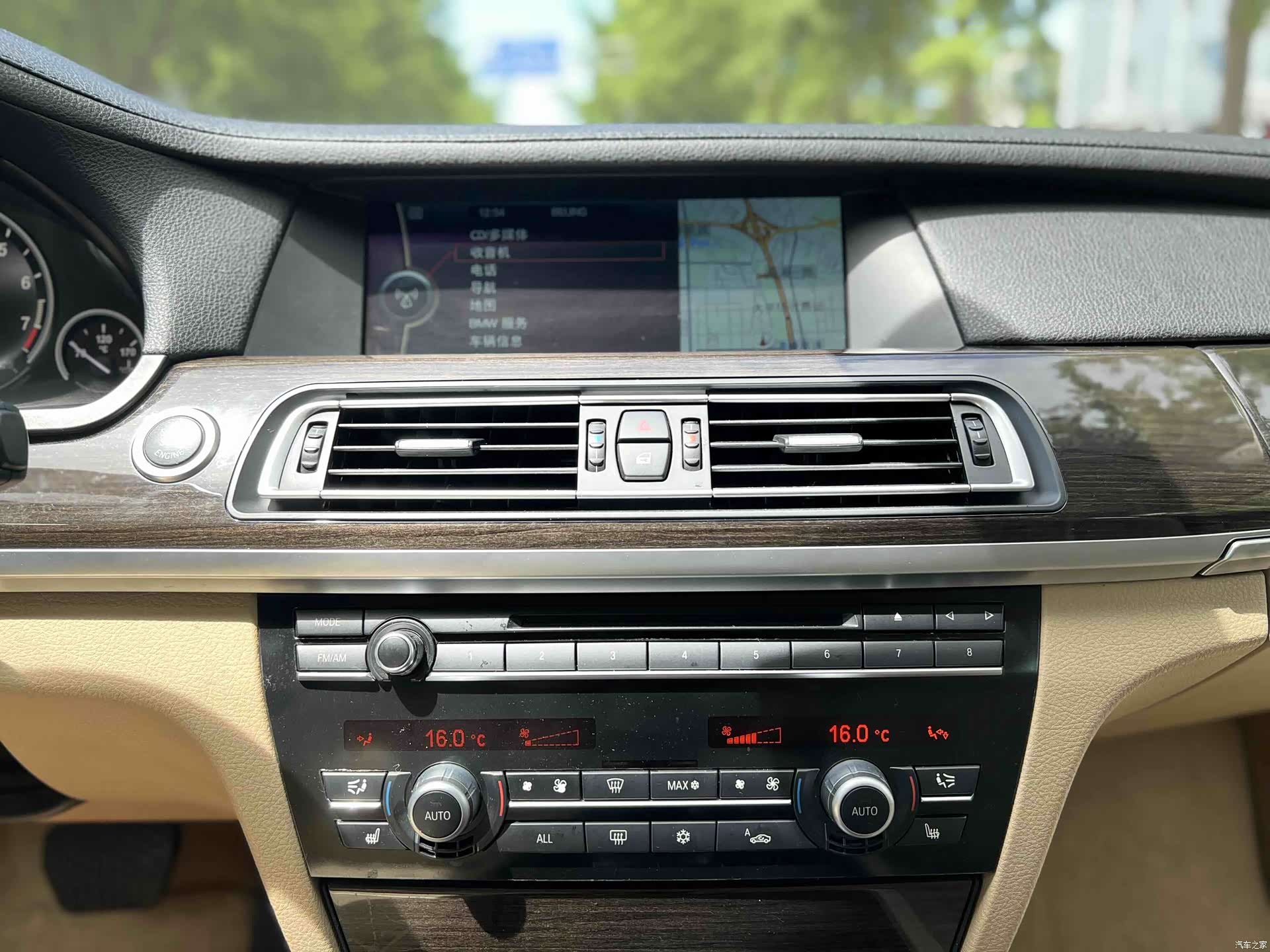 BMW 7 Series, 2011 все фото