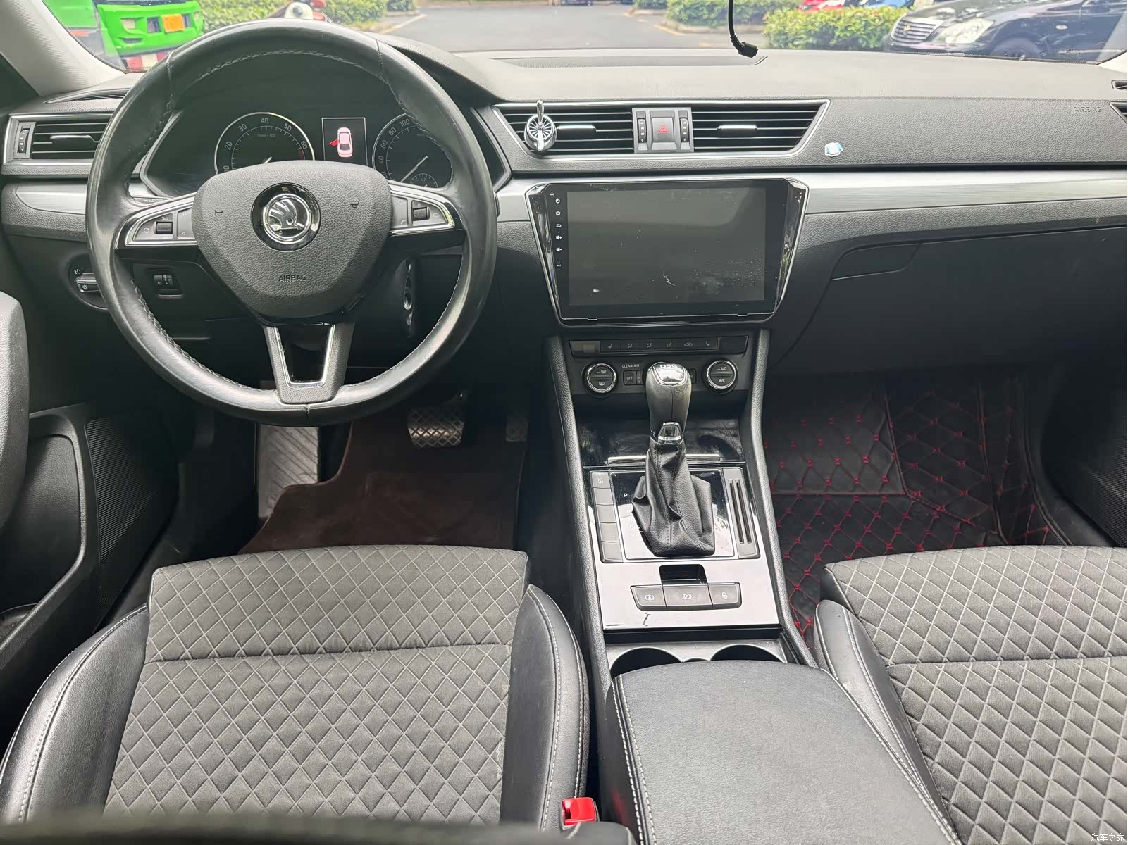 Skoda Superb, 2017 9