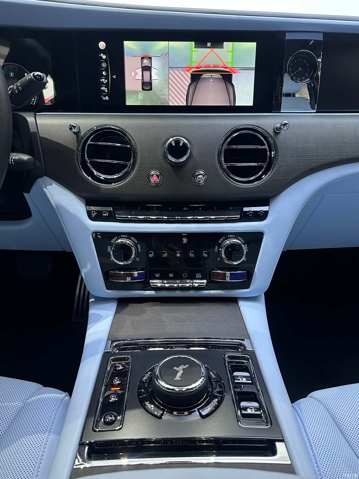 Rolls-Royce Ghost, 2025 18