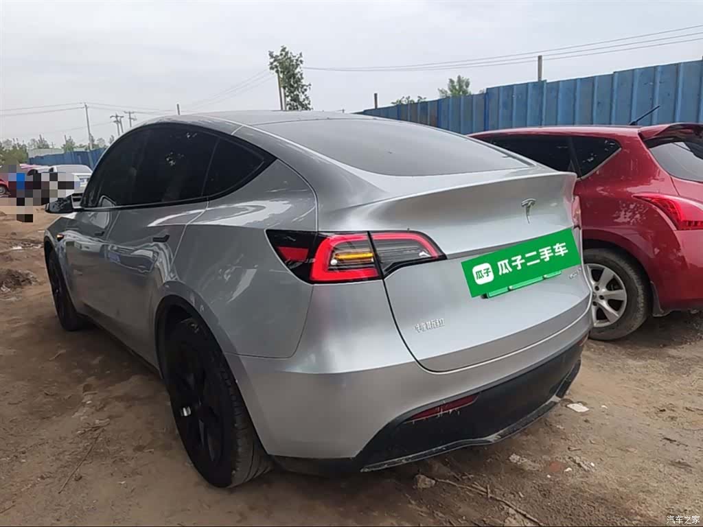 Tesla Model Y, 2023 все фото