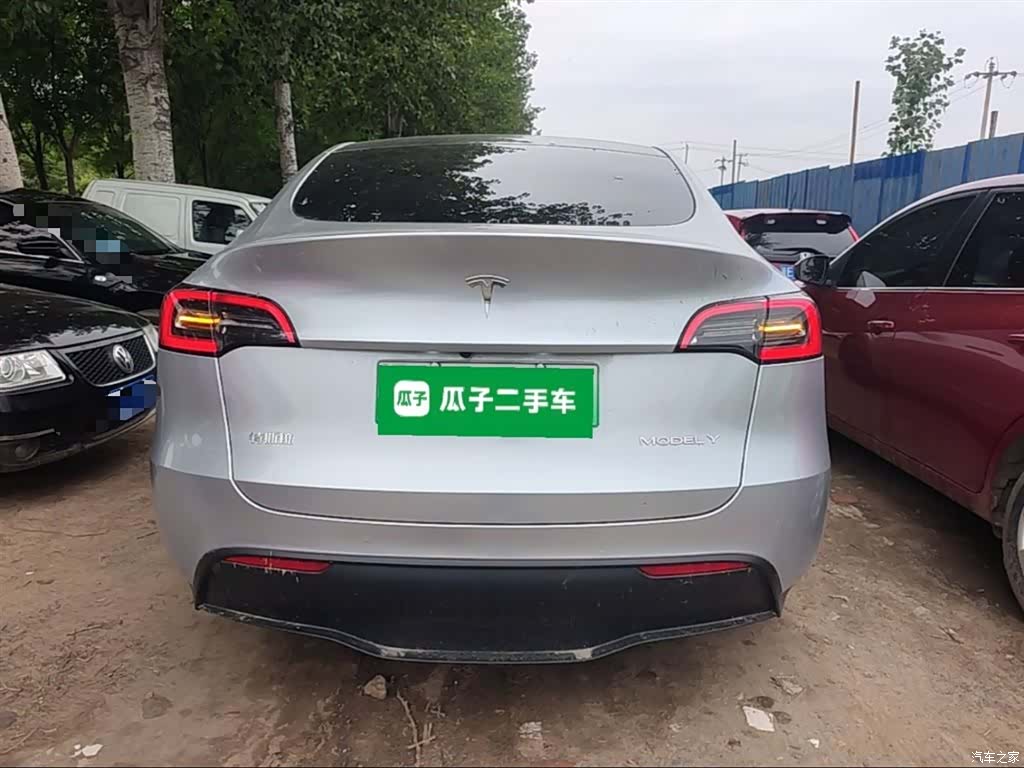 Tesla Model Y, 2023 6