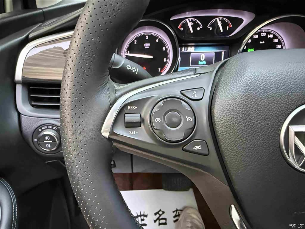 Buick Envision Plus, 2018 13