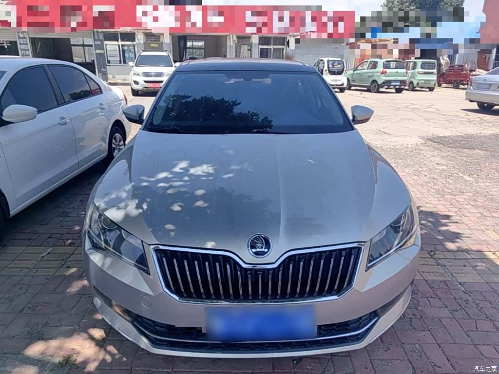 Skoda Superb, 2018 3