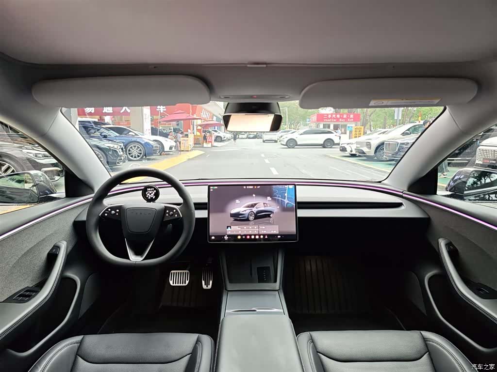 Tesla Model 3, 2024 17