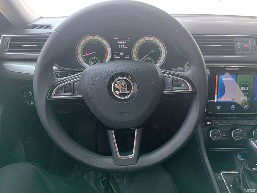 Skoda Superb, 2018 11