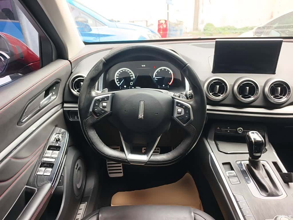 WEY VV5, 2018 17