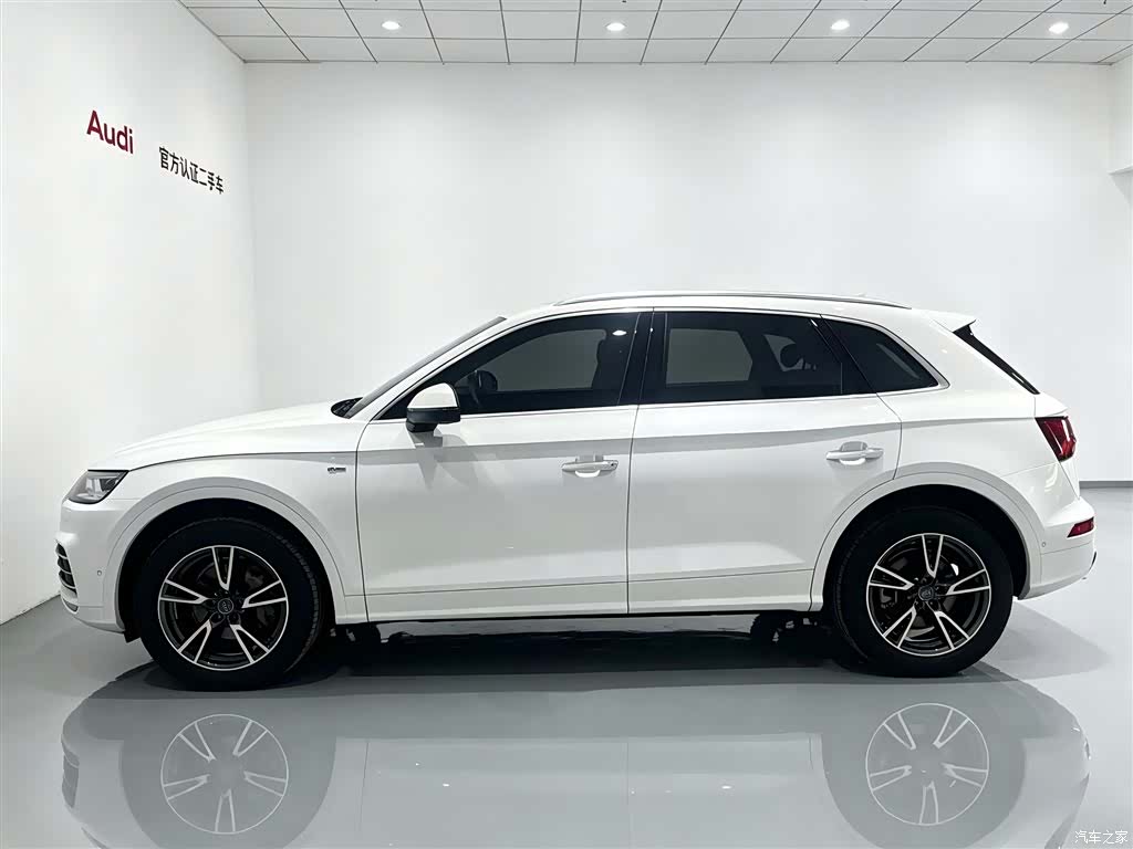 Audi Q5L, 2021 4