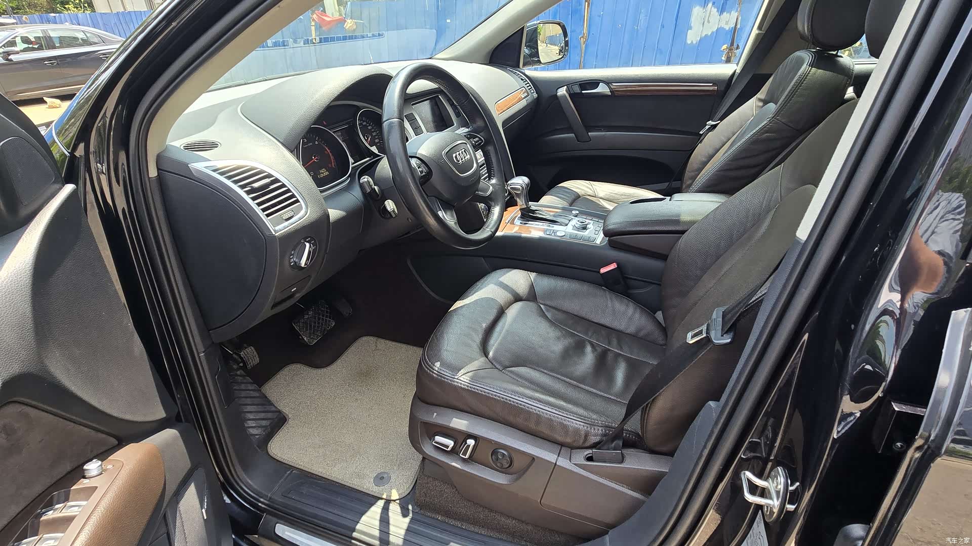 Audi Q7, 2014 6