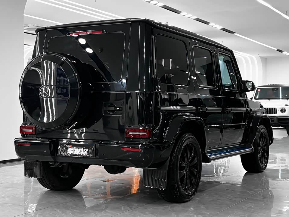 Mercedes-Benz G-class