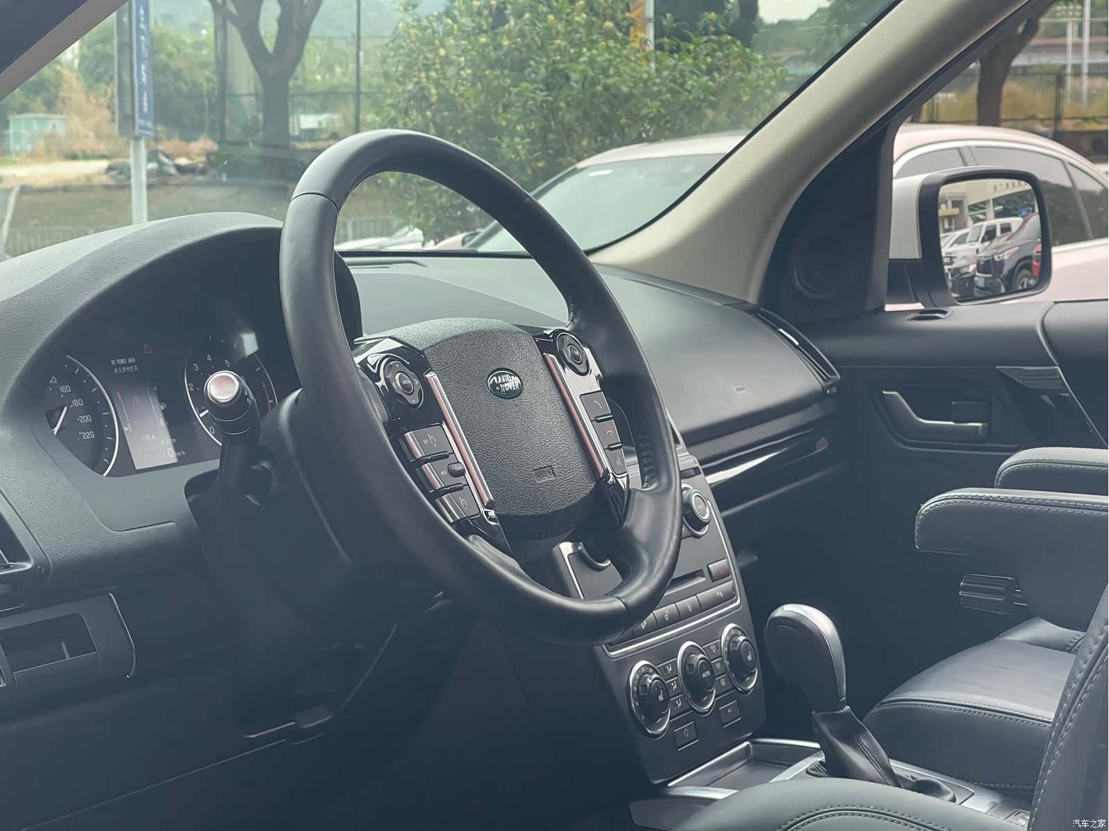 Land Rover Si4, 2013 15