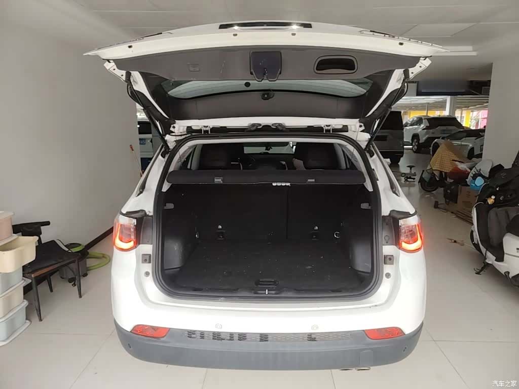 Jeep Compass, 2020 9