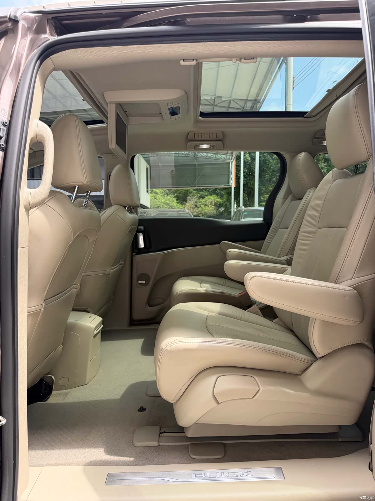 Buick GL8, 2015 11
