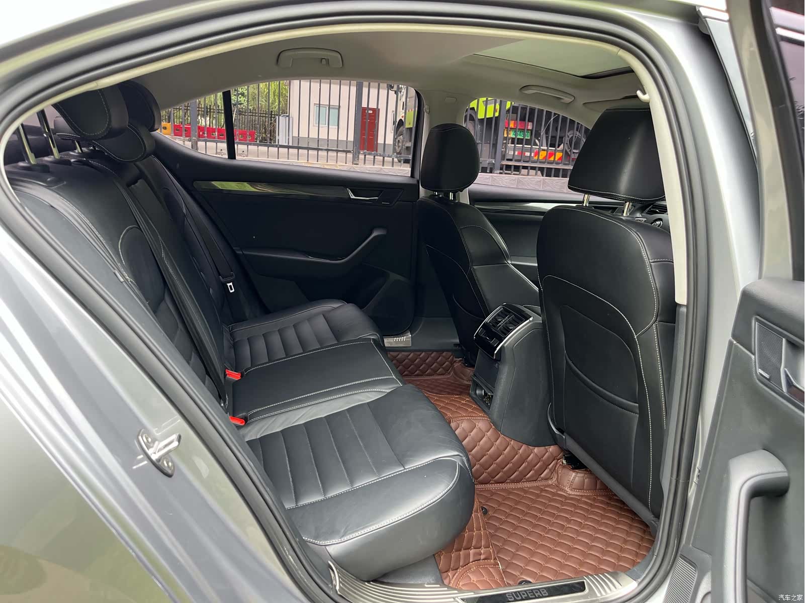 Skoda Superb, 2015 12