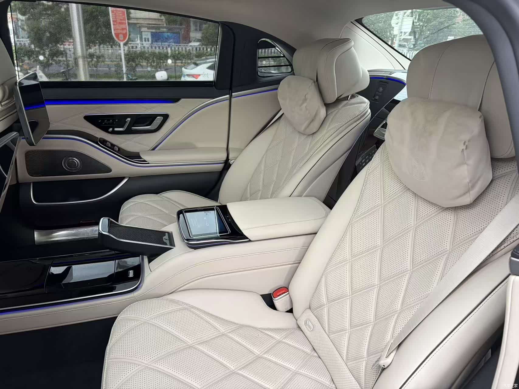 Maybach S-Class, 2022 11