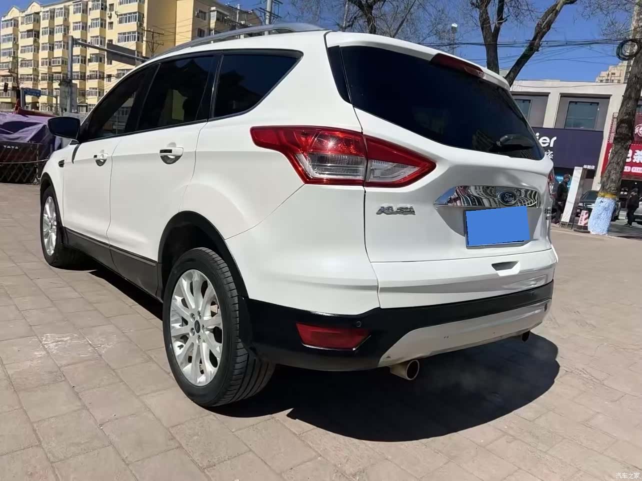 Ford Kuga, 2015 6