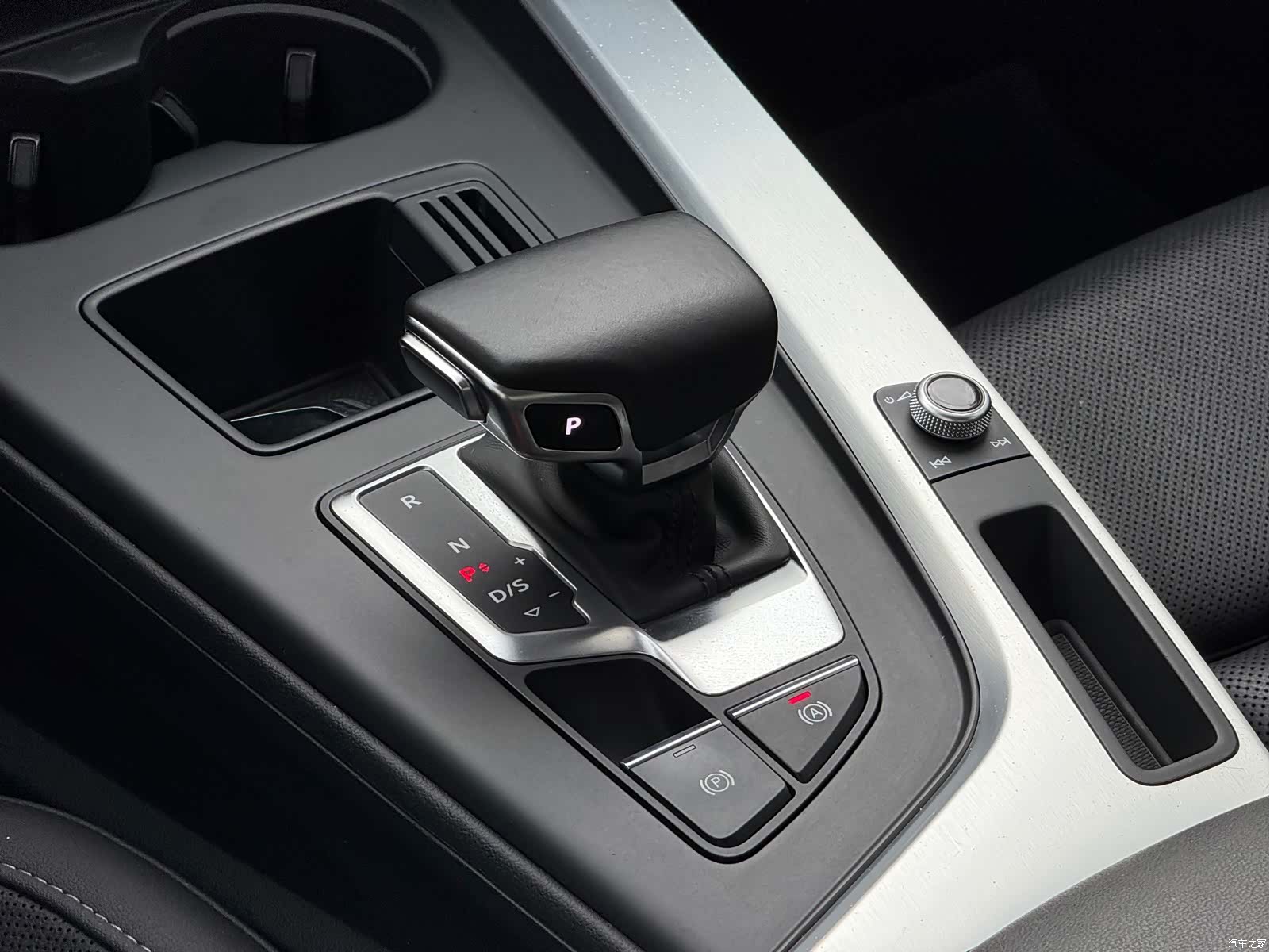Audi A4L, 2020 10